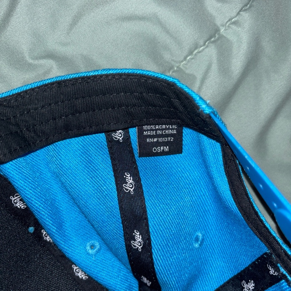 Logic Flex Cap - Picture 4 of 5